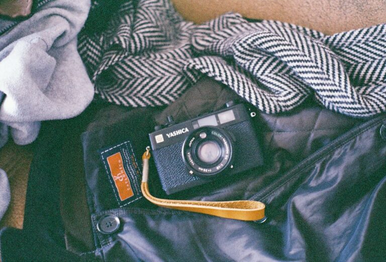 The Best Travel Accessories for Comfort and Convenience Abroad